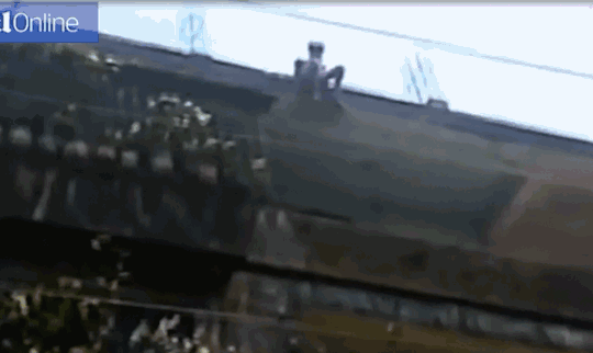 大举建—仓谷歌 巴菲特“退休”前的这份持仓报告透露出哪些信号？