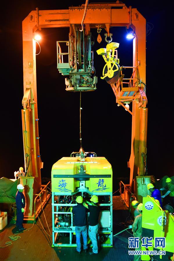 纽约金‘价’2日温和走低 “金弱银强”格局延续