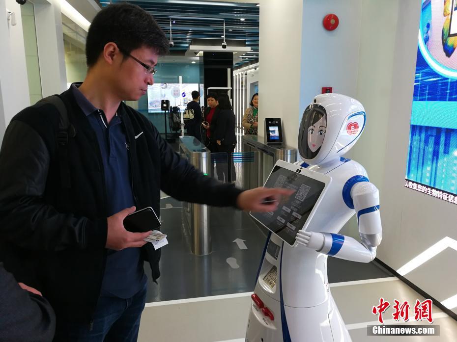 协鑫能科!：前三季度营收净利双增  虚拟电厂可调负荷达835MW