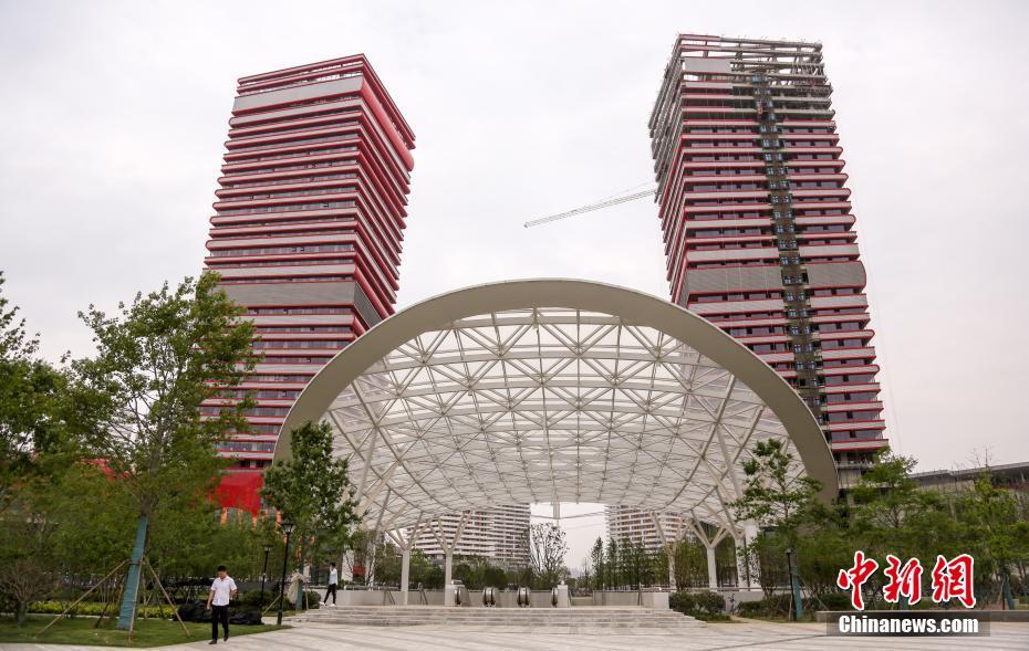 深,沪.北百元股数量达142只，科创板股票占42.96%