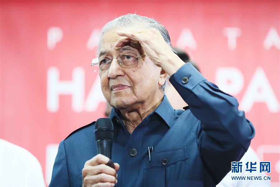 卫星导?航指数盘中跌超2%，成分股多数下跌