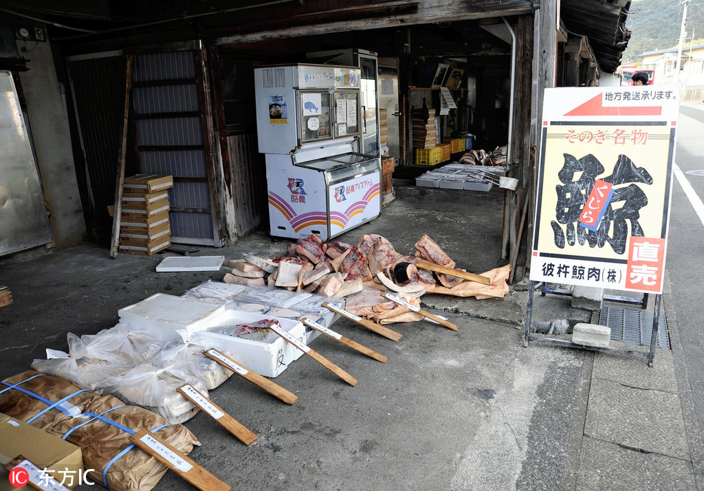 收评;：,港股恒指涨0.07% 科指跌0.36% 内房股走弱 新消费概念股全天强势 泡泡玛特涨超6% 万科跌超7%