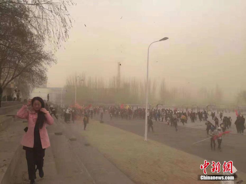 一.体.化压铸概念持续走强，福然德涨停