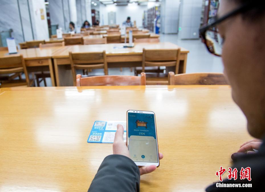 降息预期压倒经济隐忧,！调查显示：美股今年有望强势收官