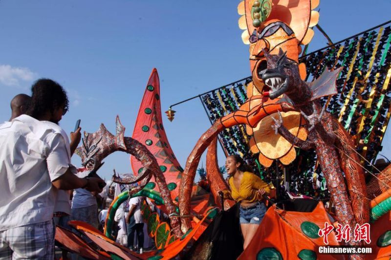 乳‘制’品行业上市公司董秘观察.：4家公司董秘在降薪 均瑶健康董秘郭沁降薪1.53万元至79.99万元