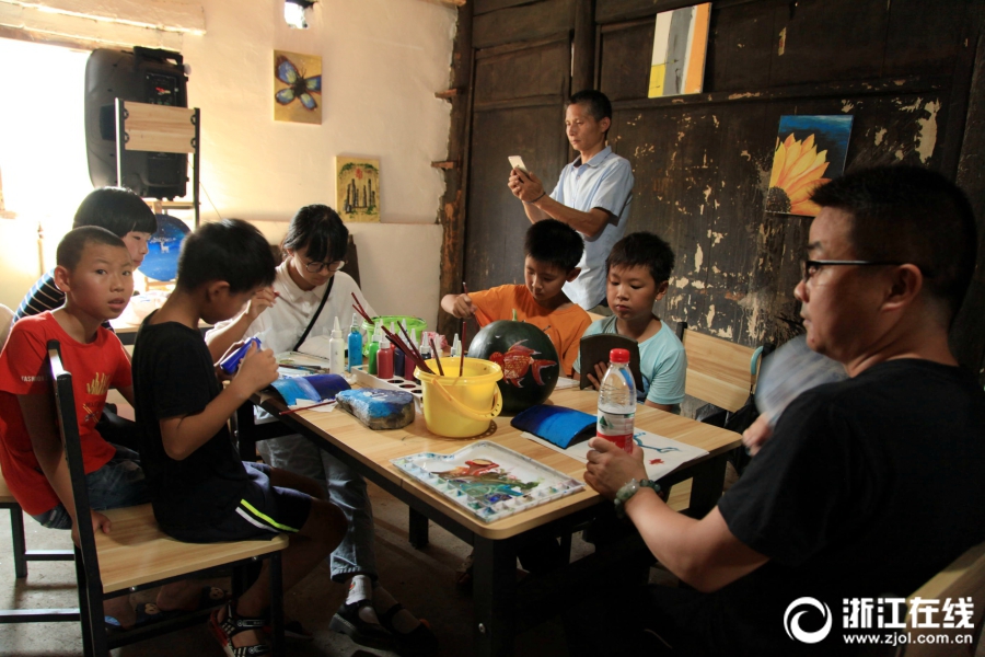 健康险万亿‘大’关只差临门一脚！前三季度人保健康净利暴增200%，专业健康险公司增速领跑