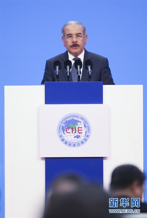 小米YU7爆单 消费者陷:14个月超长等待期