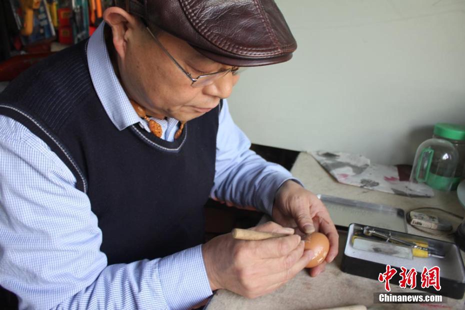 银行板块;走;强，防御性配置需求驱动资金流入