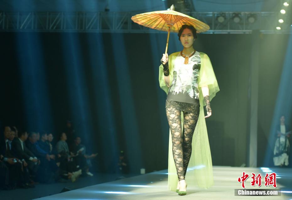 敏:华,控股将于12月17日派发中期股息每股0.15港元