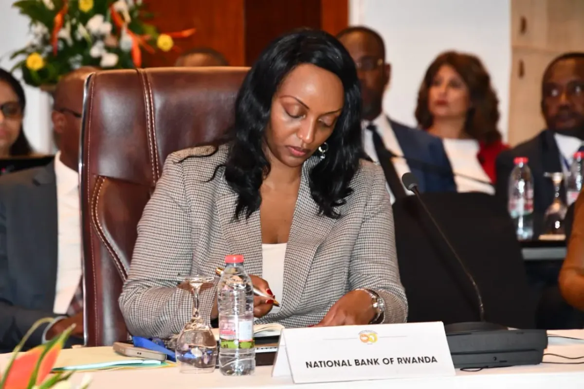 夏厦精密：选举谢桂平!先生担任!公司第二届董事会职工代表董事