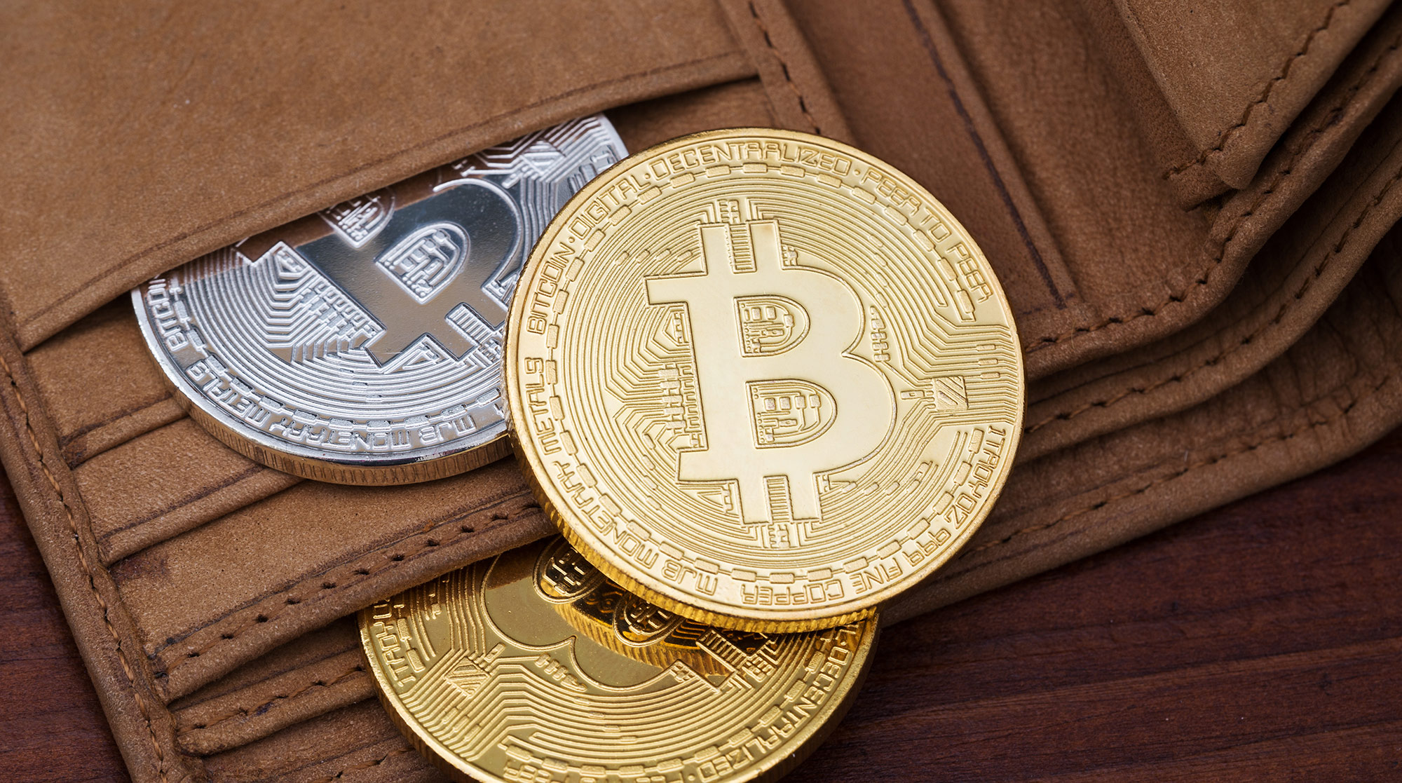 女?子称在理发店遭性骚扰，“摸了数十秒”！店家：绝不可能赔偿